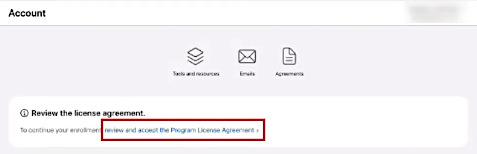 A screenshot of the Apple developer account overview with the license agreement link highlighted.